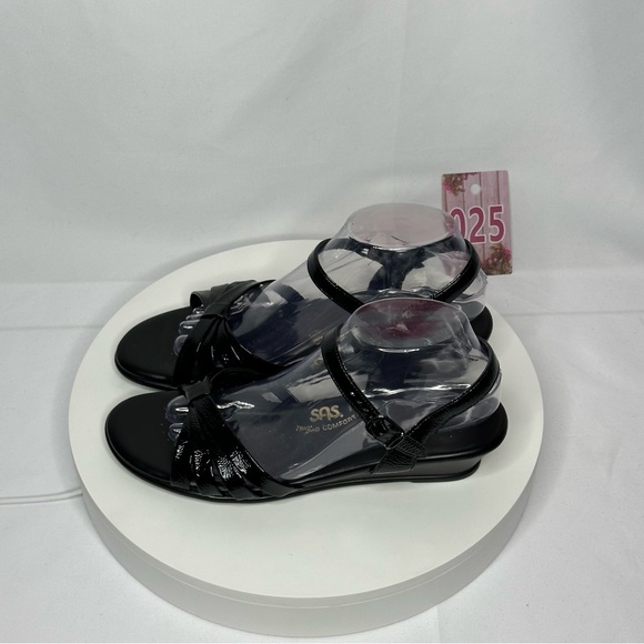 NW/OT SAS Tripad Comfort Strippy Black Patent Sandal Size 9.5 Slim - Picture 4 of 16